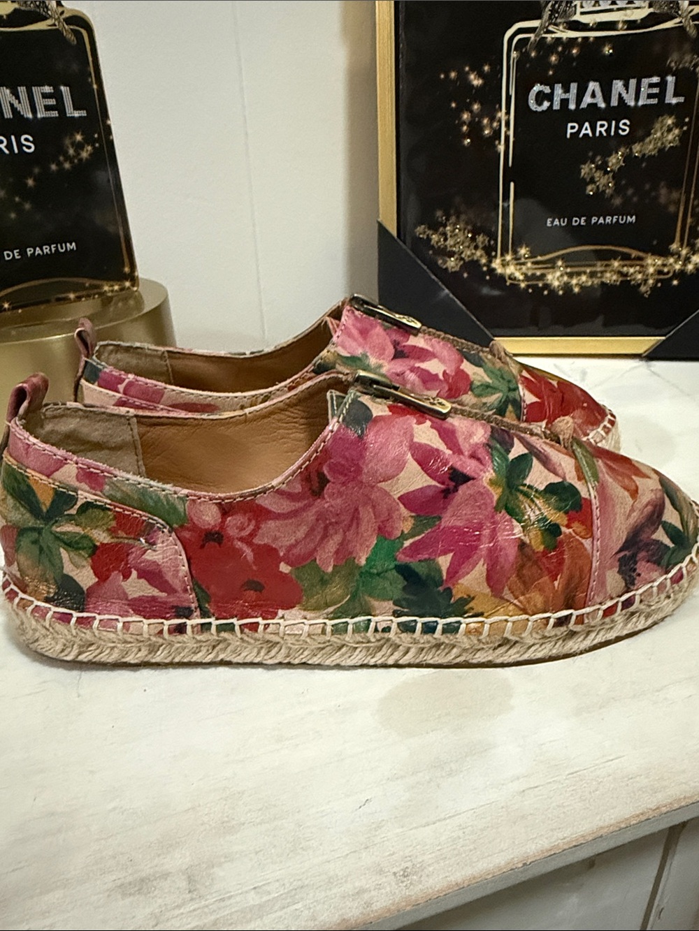 Patricia Nash Floral Zip Leather Espadrilles in Red and Green - Picture 5 of 9